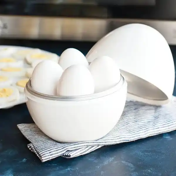 Cocedor de huevos para microondas (para 4 huevos)