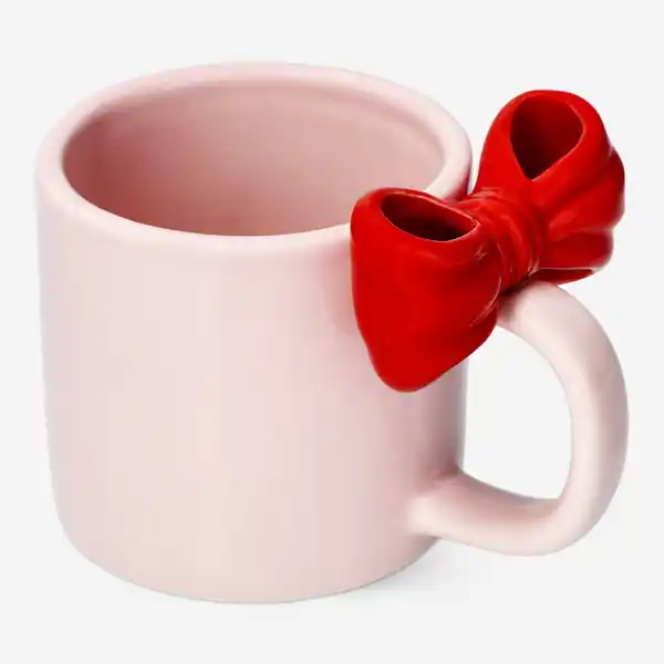 Taza con lazo rojo