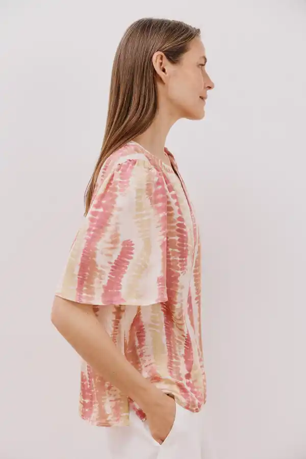Blusa manga con vuelo