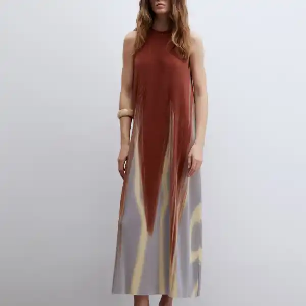 Sfera, vestido plisado estructura