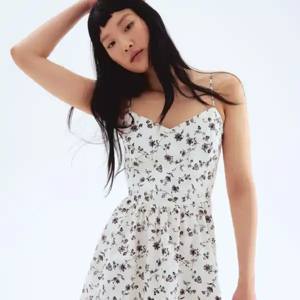 Vestido de algodón con vuelo estampado flores
