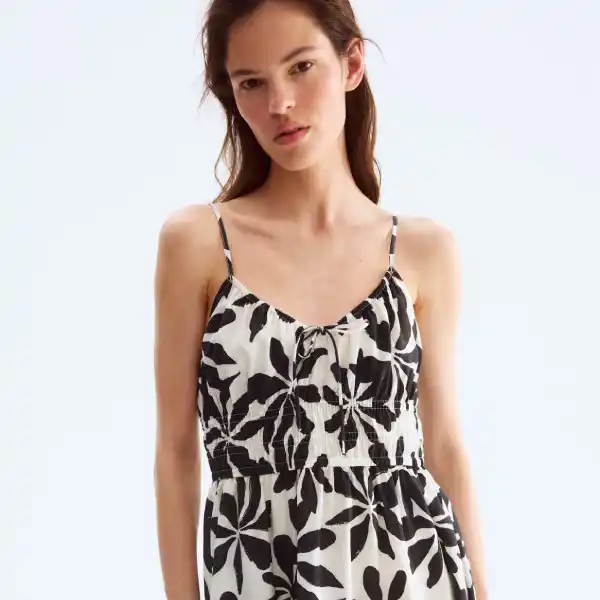 Vestido de tirantes con cintura nido de abeja